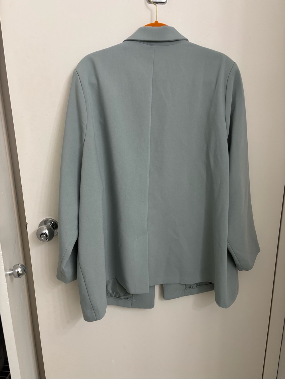 Old Navy Taylor relaxed suit blazer in silver sage - Picture 3 of 11